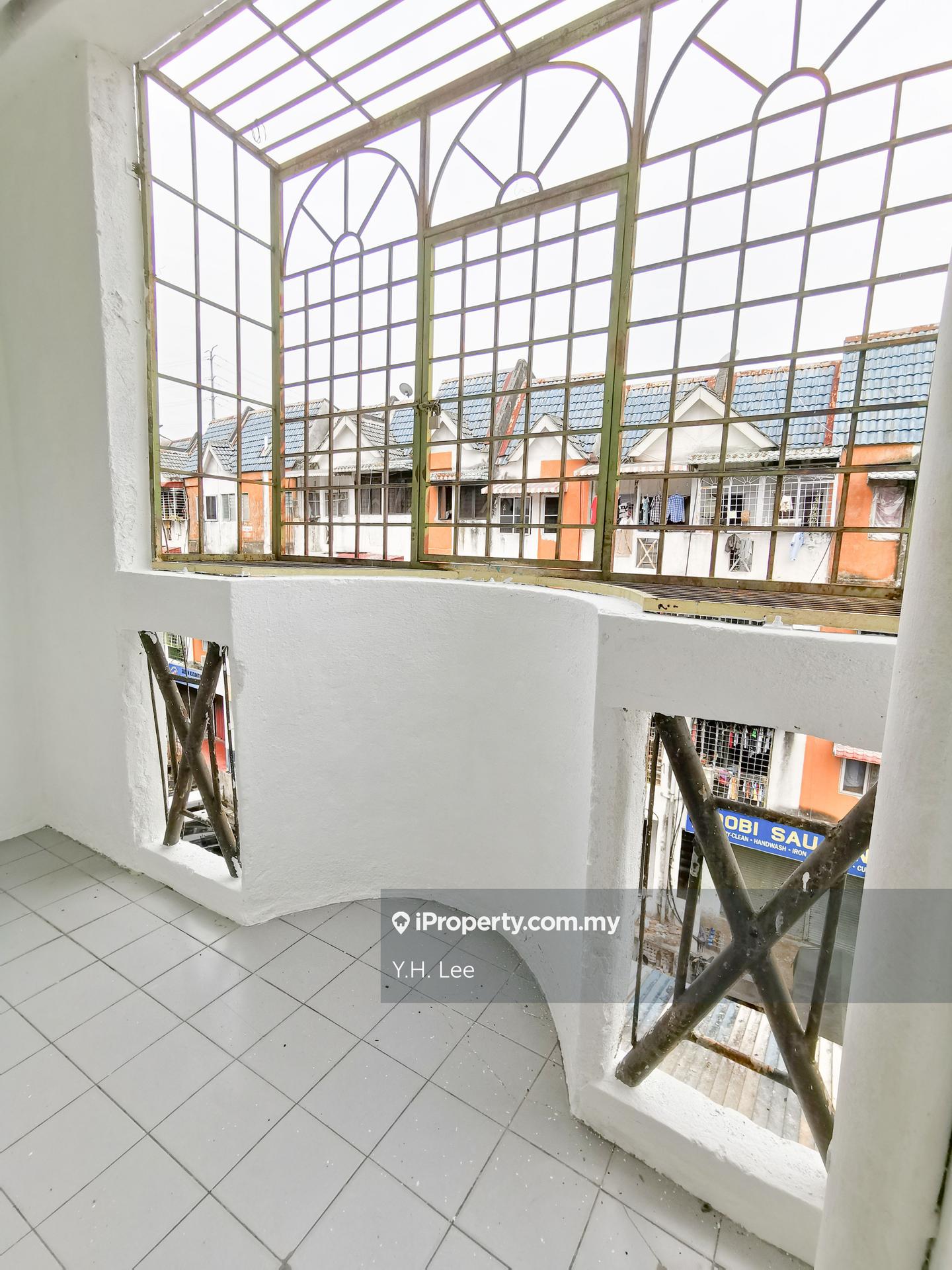 Flat for Sale in Taman Mulia Jaya by Y.H. Lee - iProperty.com.my