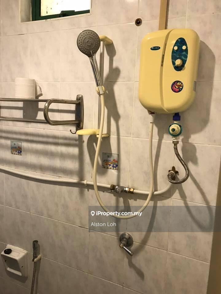 Condominium for Sale in Tanjung Park Condominium by Alston Loh - iProperty.com.my