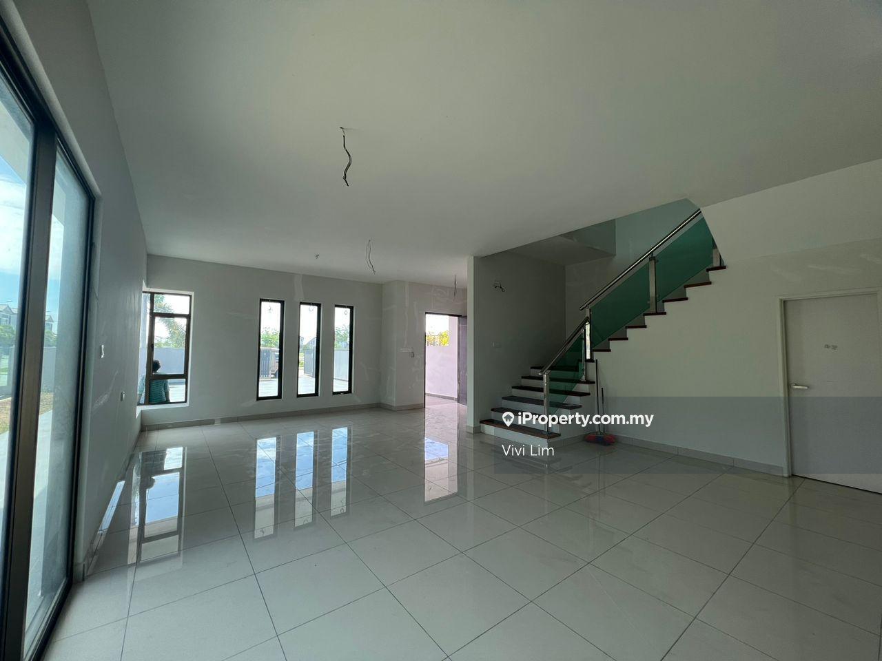 Rumah Berangkai 2 Tingkat untuk Dijual di Taman Tasik Indah, Kluang oleh Vivi Lim - iProperty.com.my