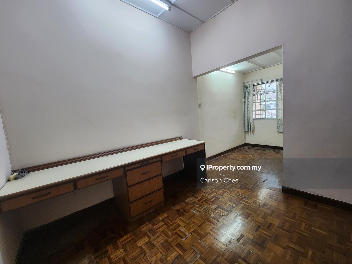 Rumah Teres untuk Dijual di Usj 4, Subang Jaya oleh Carlson Chee - iProperty.com.my