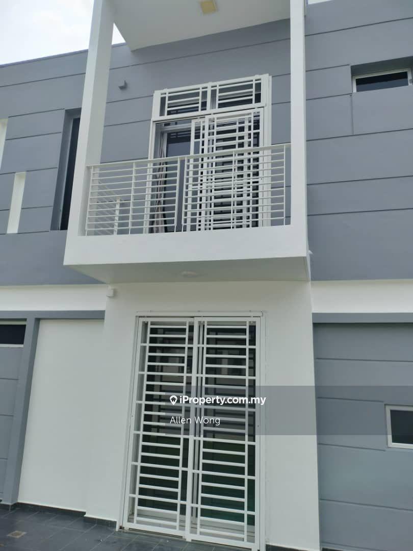 Rumah Berangkai 2 Tingkat untuk Disewa di Gelang Patah, Johor oleh Allen Wong - iProperty.com.my