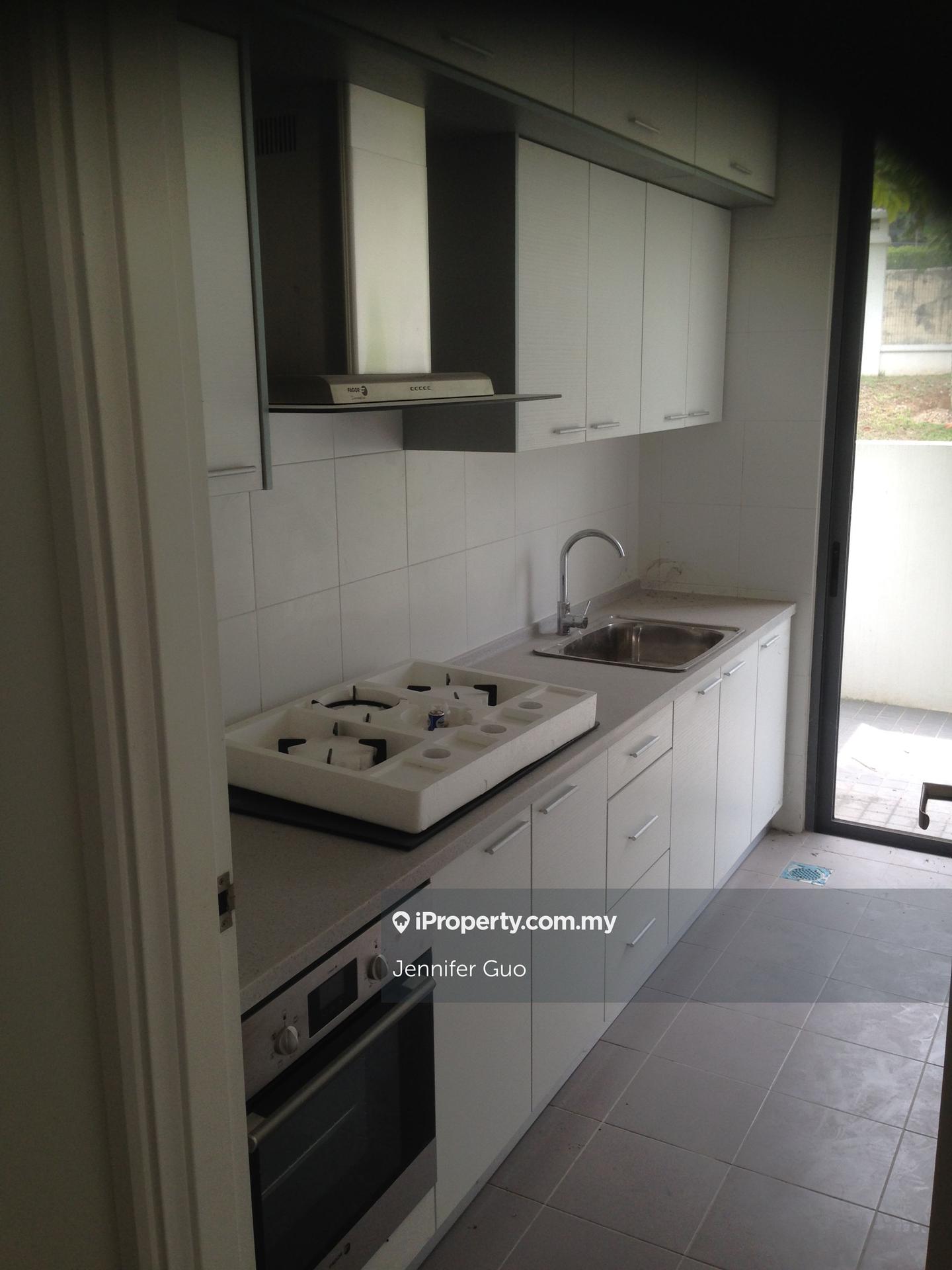 Rumah Berangkai 2 Tingkat untuk Dijual di Summerglades, Perdana Lakeview West, Cyberjaya oleh Jennifer Guo - iProperty.com.my