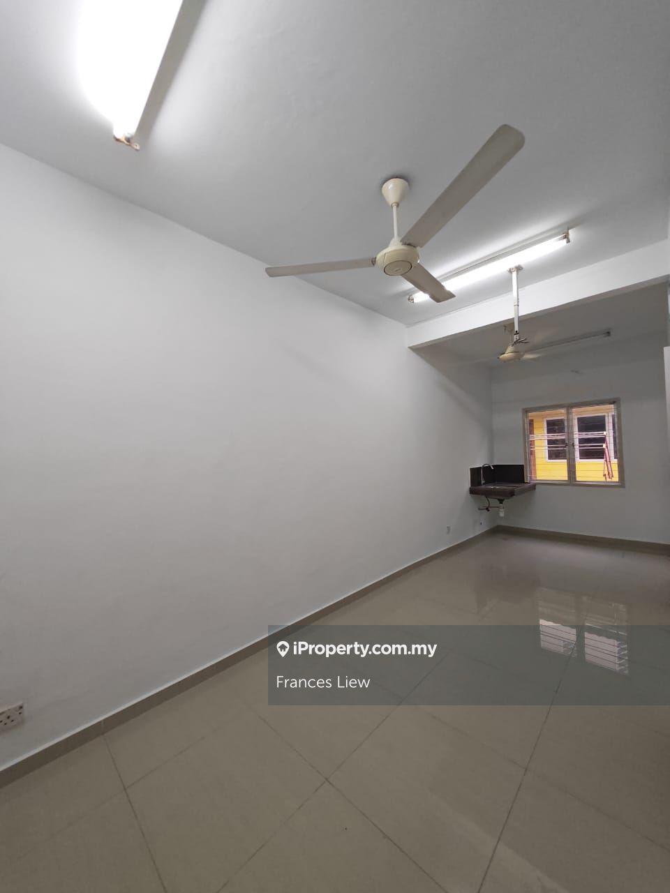 Rumah Berangkai 2 Tingkat untuk Dijual di Taman Puncak Jalil, Seri Kembangan oleh Frances Liew - iProperty.com.my