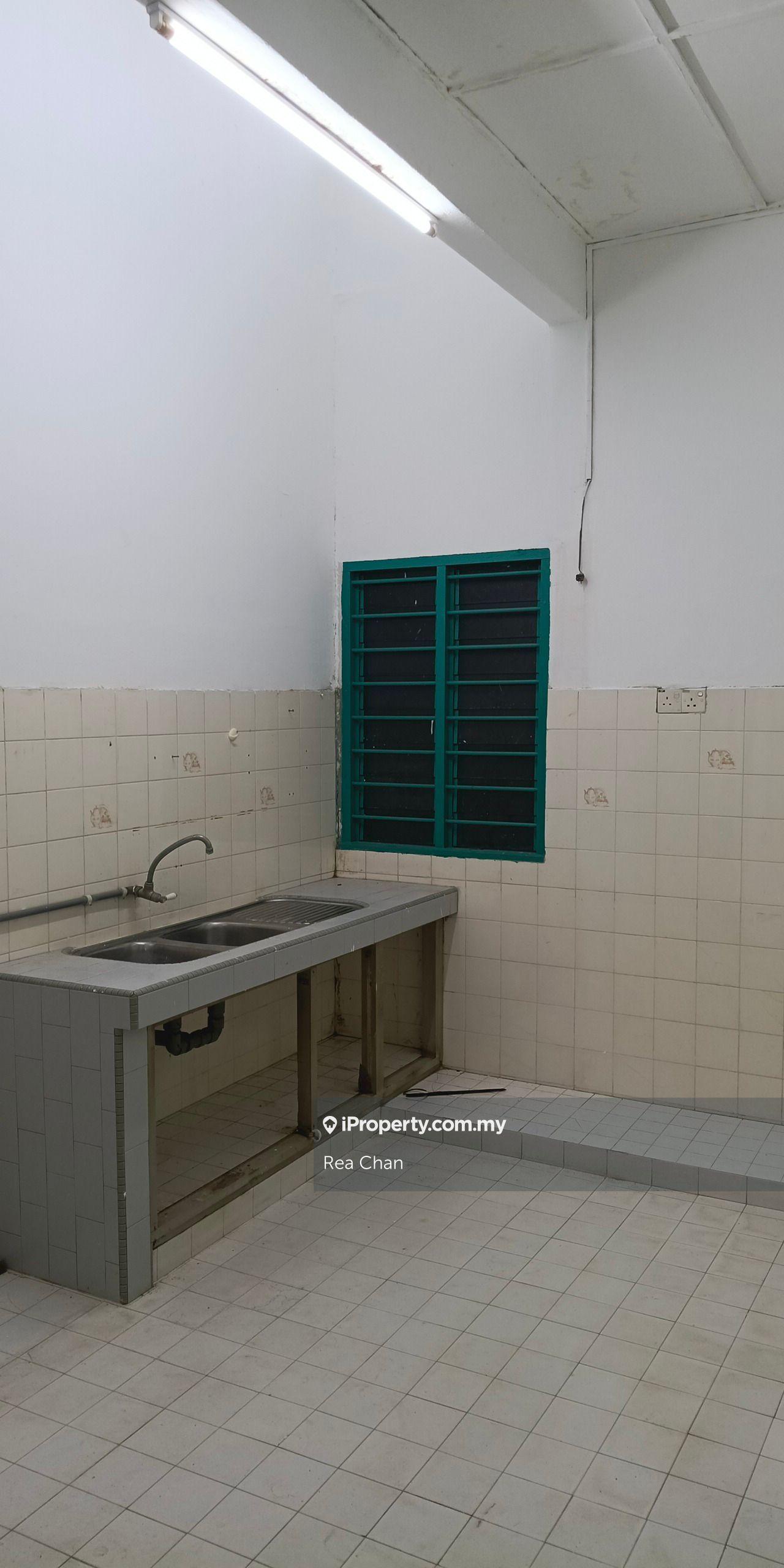 Rumah Berangkai 1 Tingkat untuk Dijual di Taman Bukit Beruang Utama, Bukit Baru oleh Rea Chan - iProperty.com.my