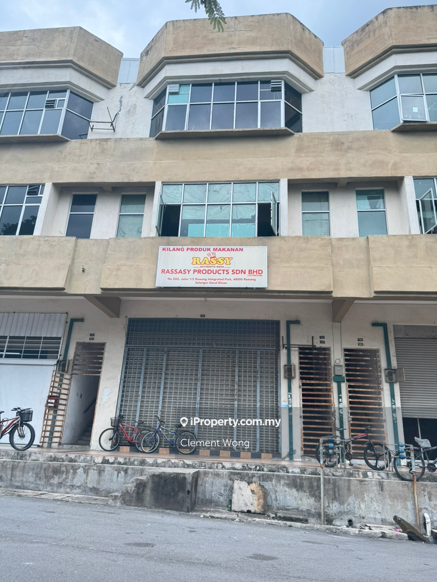 Kedai untuk Dijual di Rawang Integrated Industrial Park 3 storey Shop, Rawang oleh Clement Wong - iProperty.com.my