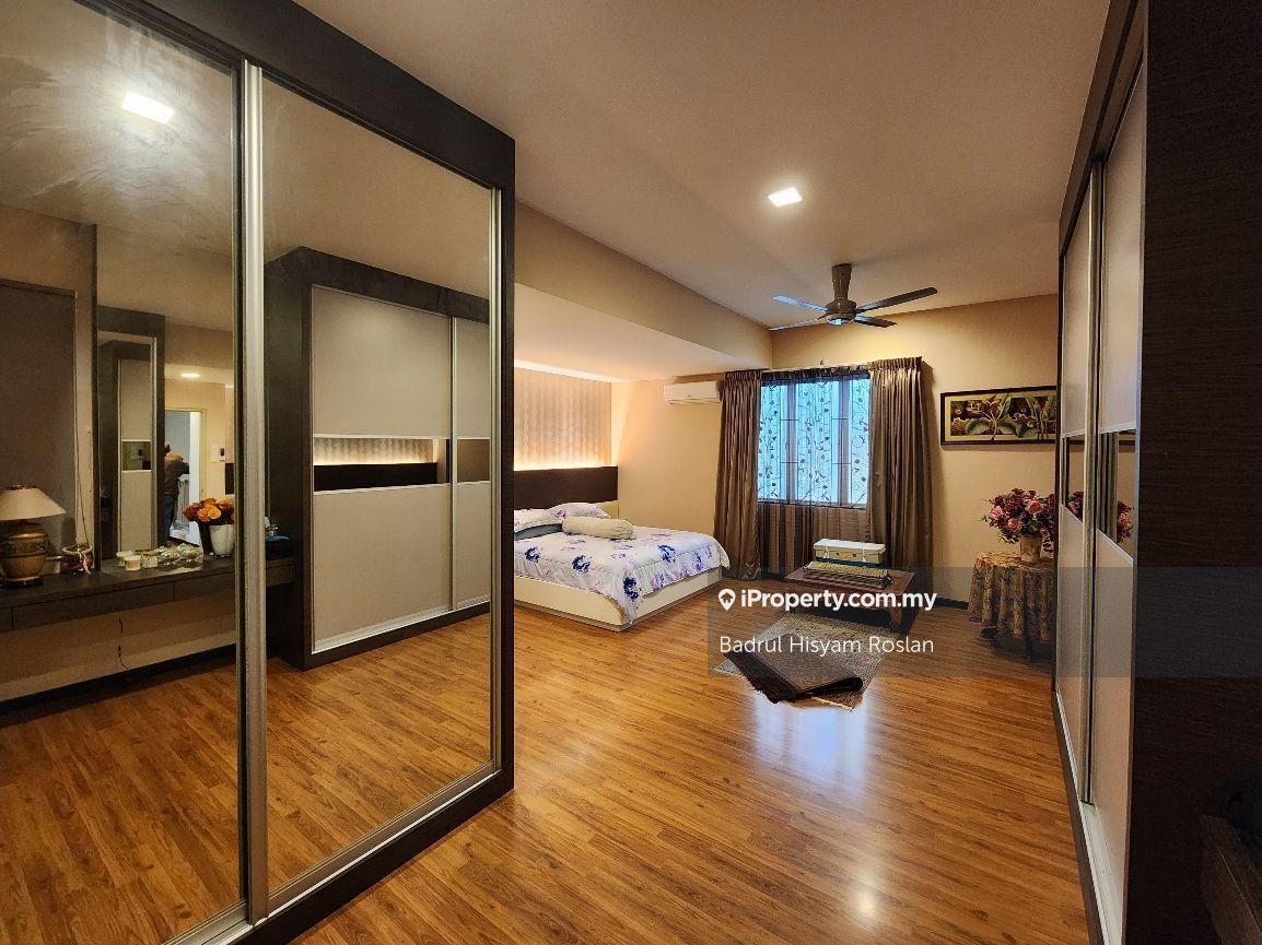 Semi-Detached House for Sale in Anjung Suasana Bandar Seri Putra Bangi, Bangi by Badrul Hisyam Roslan - iProperty.com.my