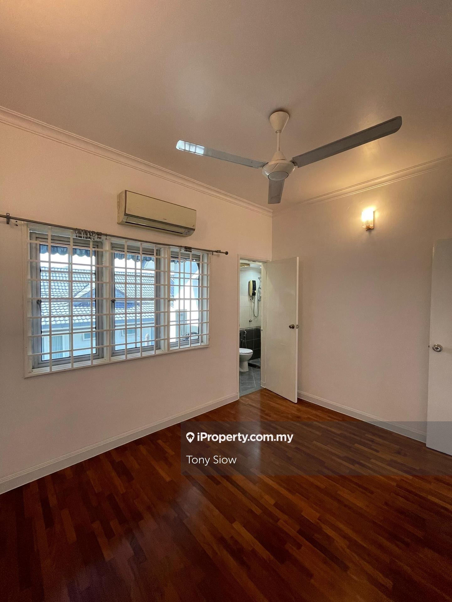 Rumah Berangkai 2 Tingkat untuk Dijual di Usj 5, Subang Jaya oleh Tony Siow - iProperty.com.my