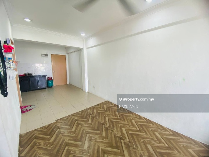 Pangsapuri untuk Dijual di Saujana Ria / Sri Saujana oleh NAZLI AMIN - iProperty.com.my