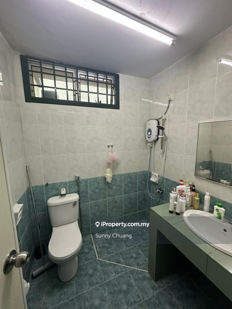 Rumah Berangkai 2 Tingkat untuk Dijual di Taman Gaya, Ulu Tiram oleh Sunny Chuang - iProperty.com.my