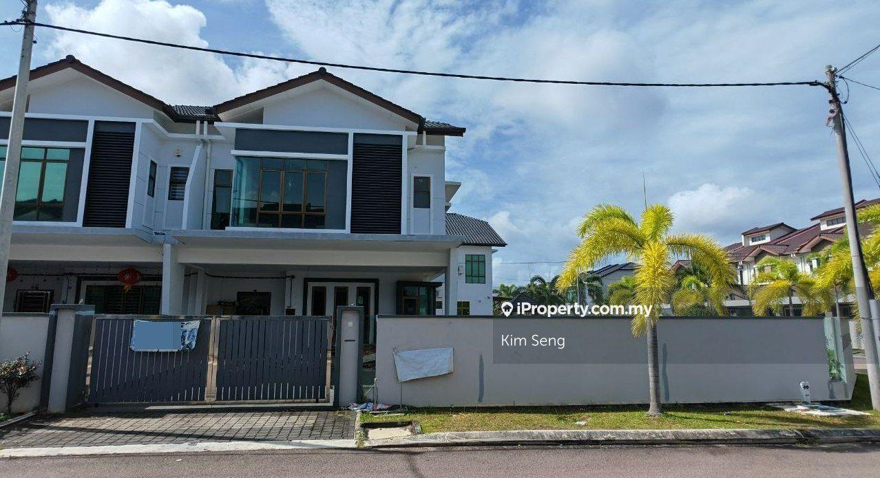 Rumah Berangkai 2 Tingkat untuk Dijual di Taman Tasik Indah, Kluang oleh Kim Seng - iProperty.com.my