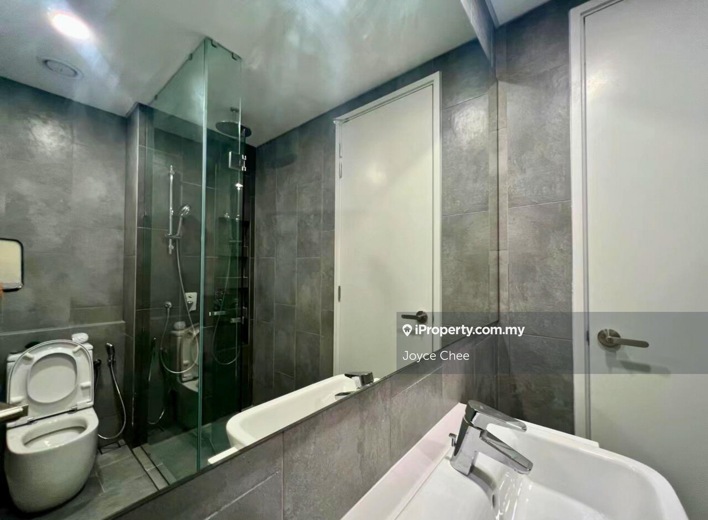 Service Residence for Sale in Ativo Suites @ Damansara Avenue by Joyce Chee - iProperty.com.my