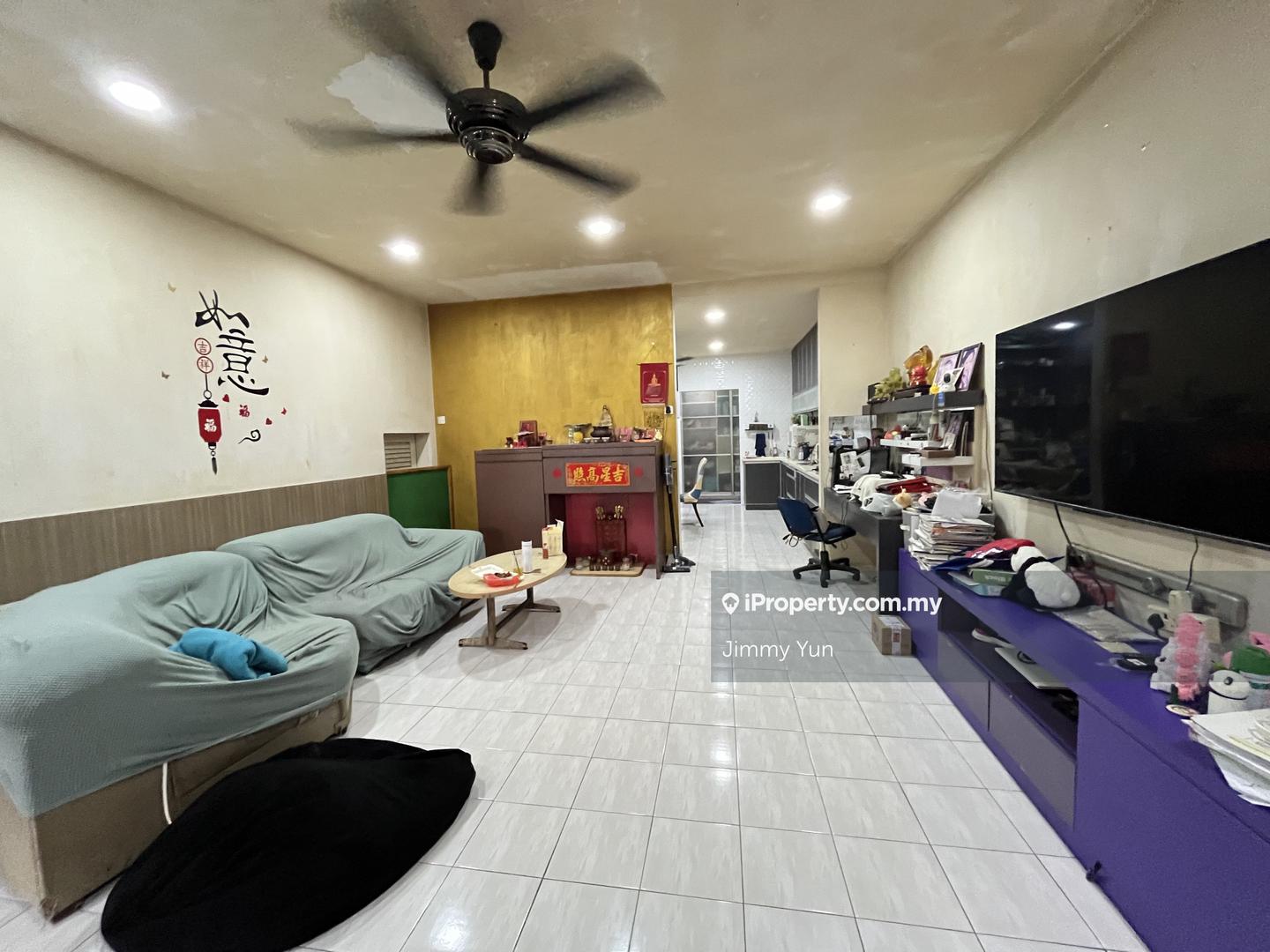 Rumah Berangkai 2.5 Tingkat untuk Dijual di Taman Bukit Serdang, Seri Kembangan oleh Jimmy Yun - iProperty.com.my