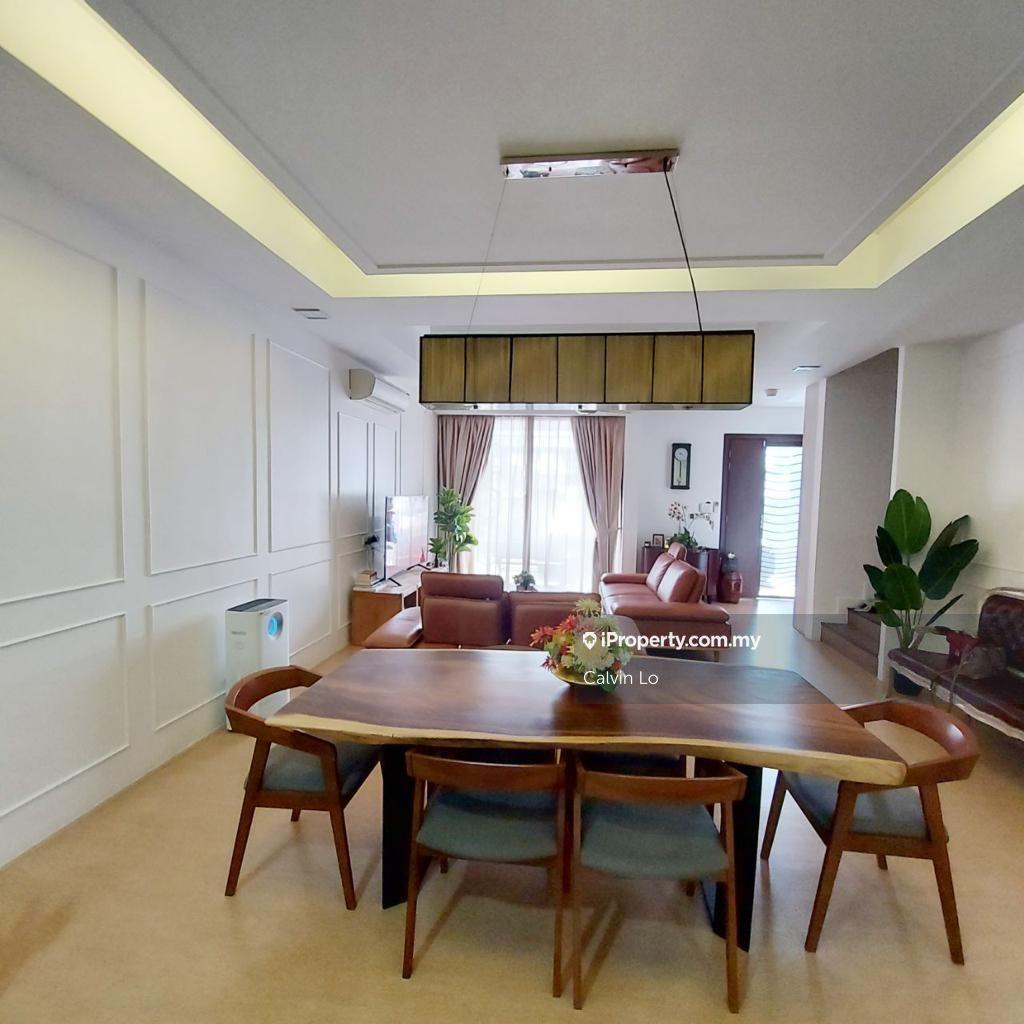 Rumah Berangkai 3 Tingkat untuk Dijual di Kinrara Residence, Puchong oleh Calvin Lo - iProperty.com.my
