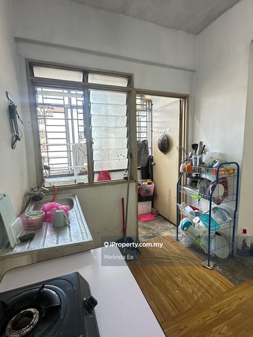Rumah Pangsa untuk Dijual di Flat Bukit Indah oleh Melinda Ee - iProperty.com.my