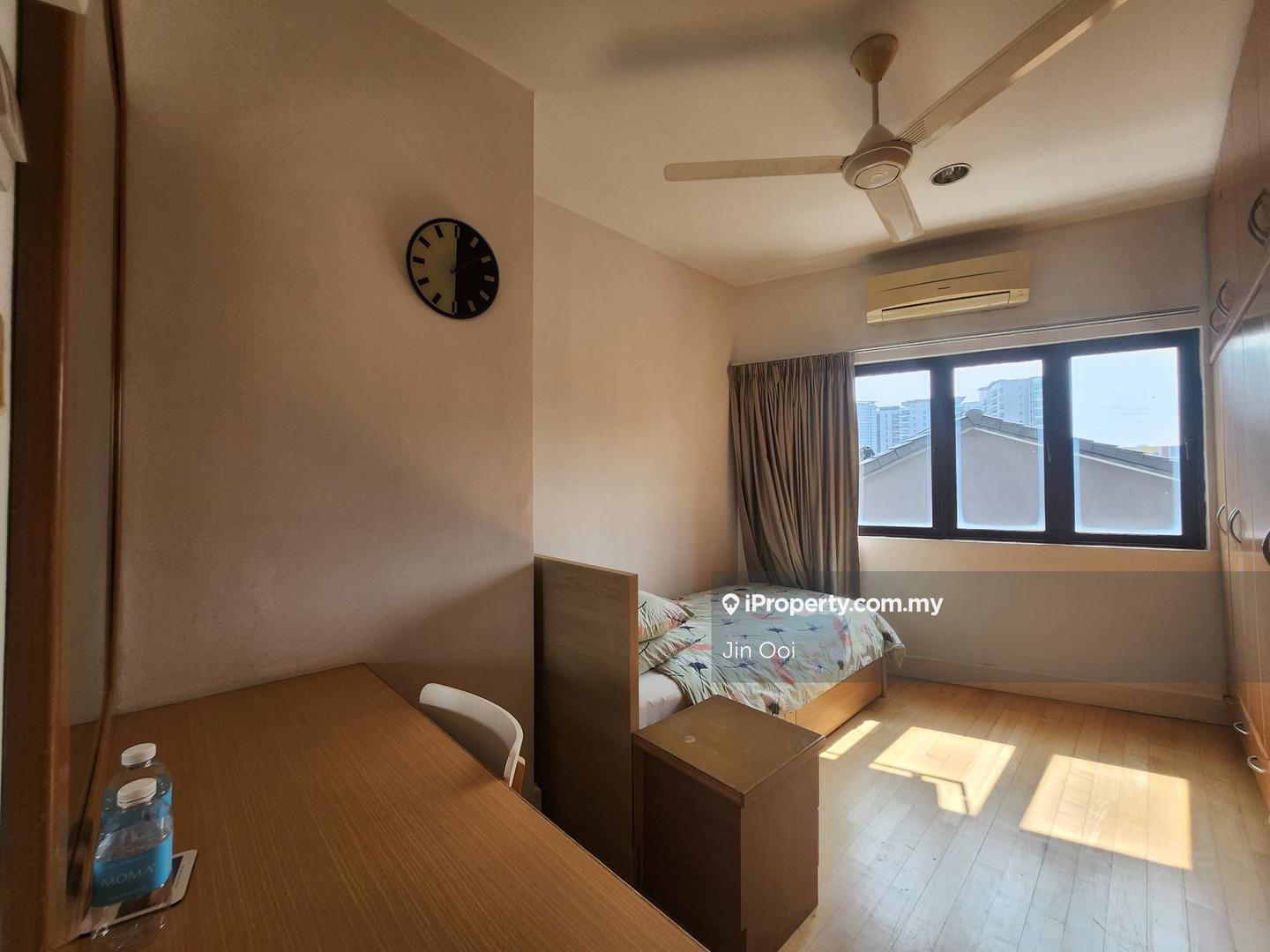 Bungalow House for Sale in Kelana Jaya, Petaling Jaya by Jin Ooi - iProperty.com.my