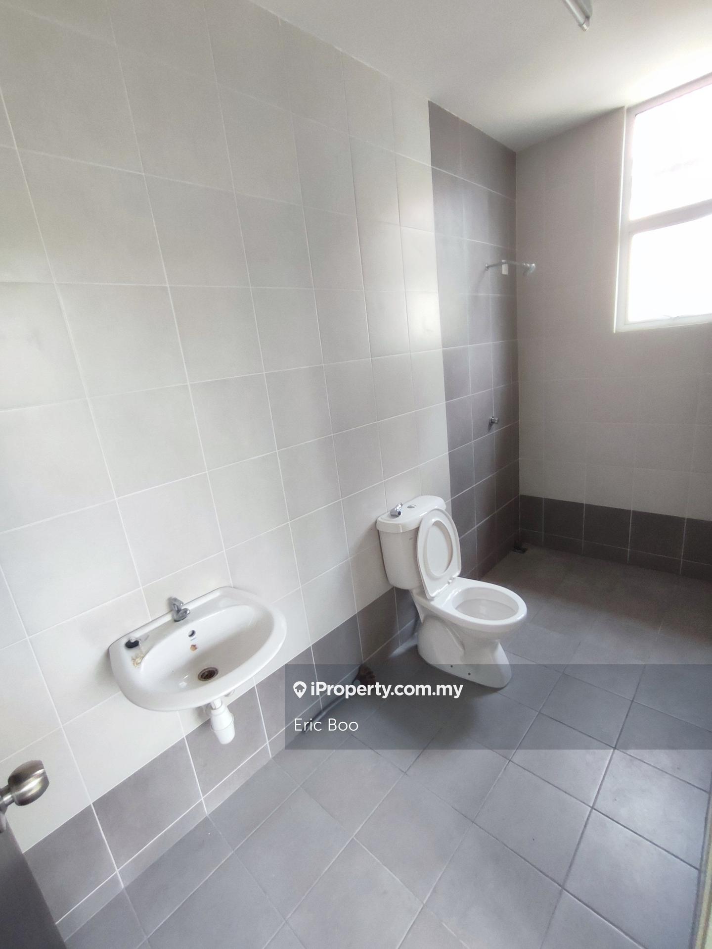 Semi-Detached House for Sale in 2 Storey SemiD Hijauan Hills, Simpang Ampat by Eric Boo - iProperty.com.my