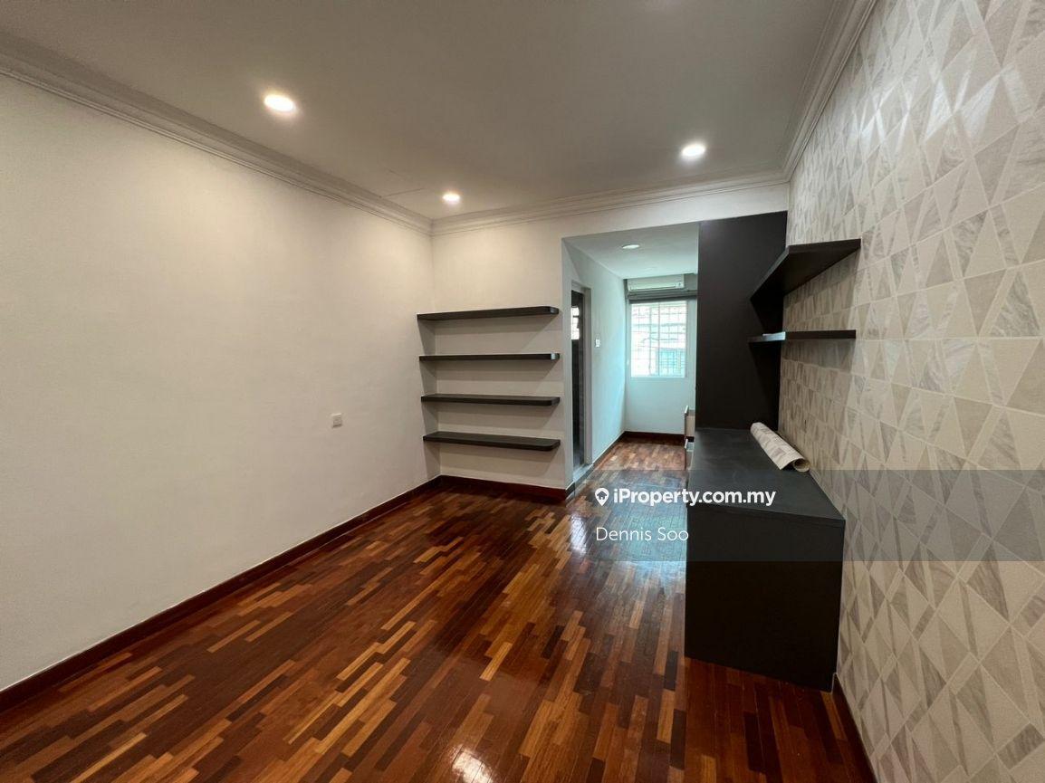 Rumah Berangkai 2.5 Tingkat untuk Dijual di BU 6, BANDAR UTAMA, DAMANSARA, PETALING JAYA, Bandar Utama oleh Dennis Soo - iProperty.com.my