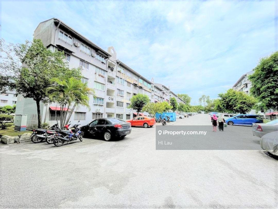Pangsapuri untuk Dijual di Putra Permai Block C oleh Hl Lau - iProperty.com.my