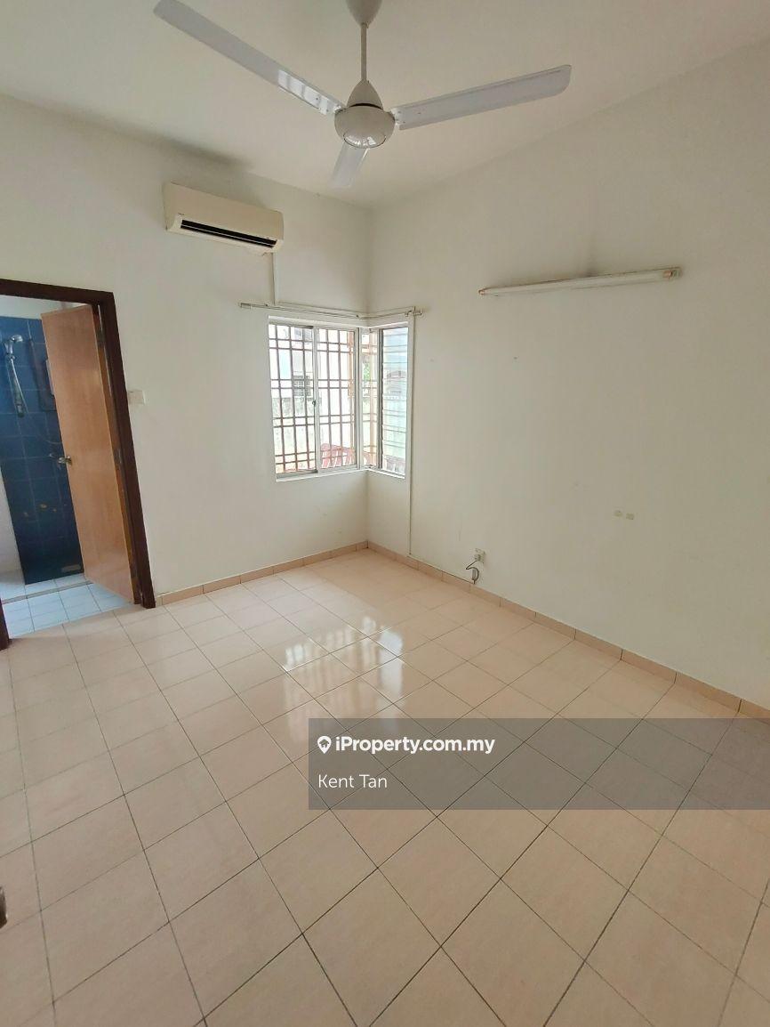 Townhouse for Sale in Taman Equine Park, Seri Kembangan by Kent Tan - iProperty.com.my