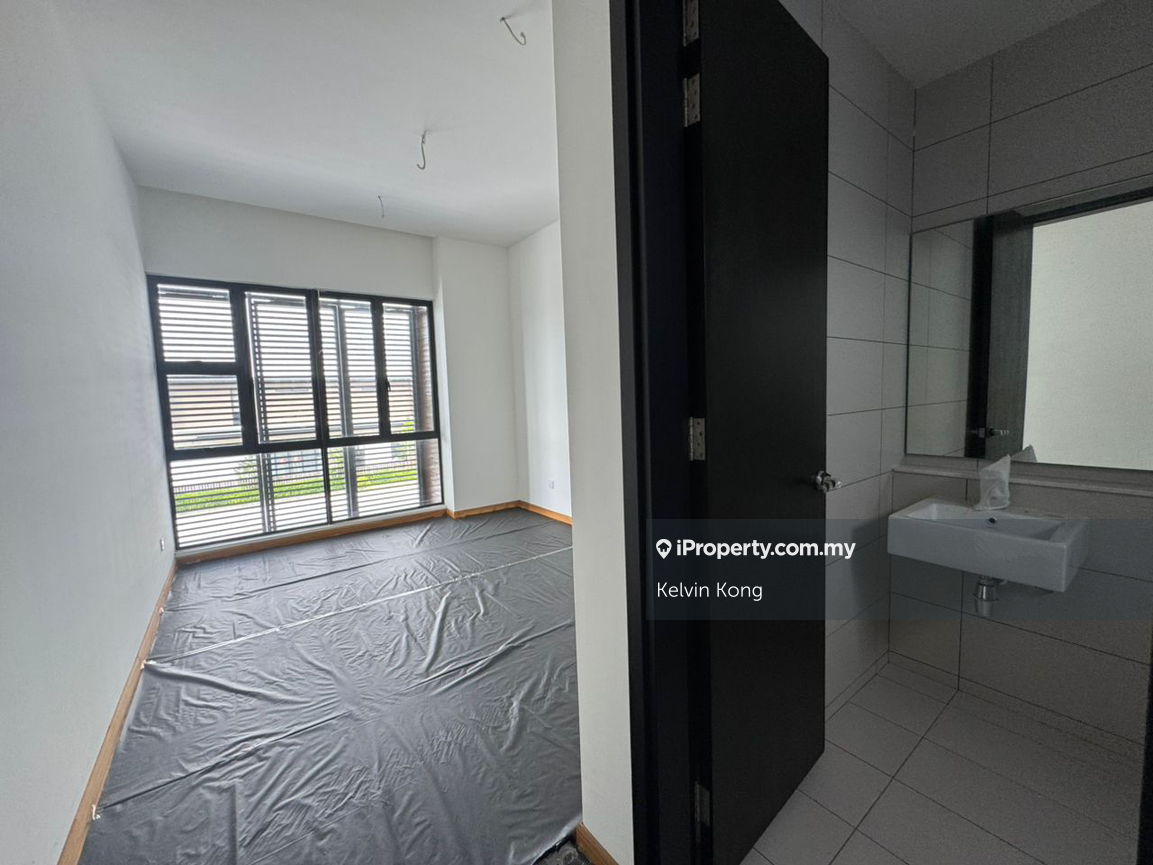 Rumah Berangkai 3 Tingkat untuk Dijual di Senibong Cove, Masai oleh Kelvin Kong - iProperty.com.my
