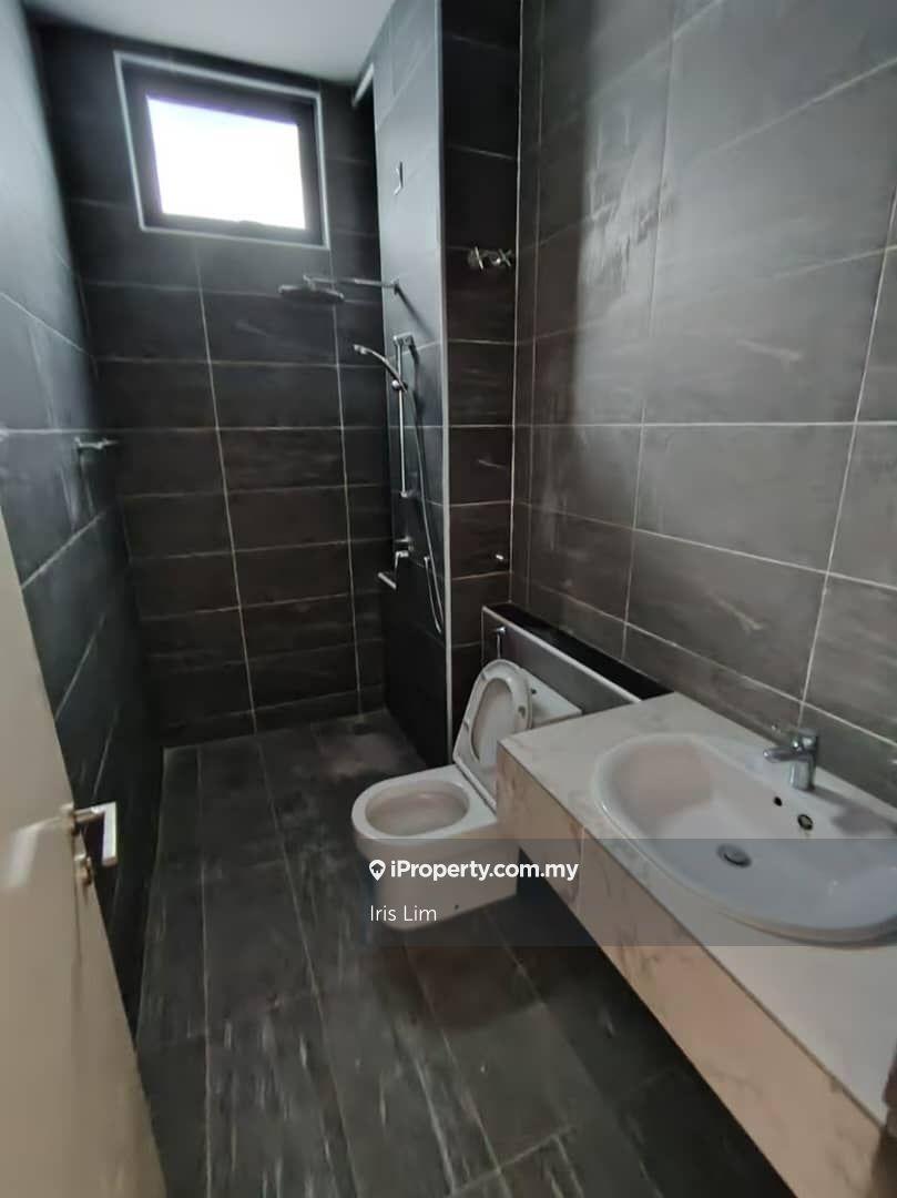 Rumah Berkembar untuk Dijual di Taman Nusa Sentral, Iskandar Puteri (Nusajaya) oleh Iris Lim - iProperty.com.my