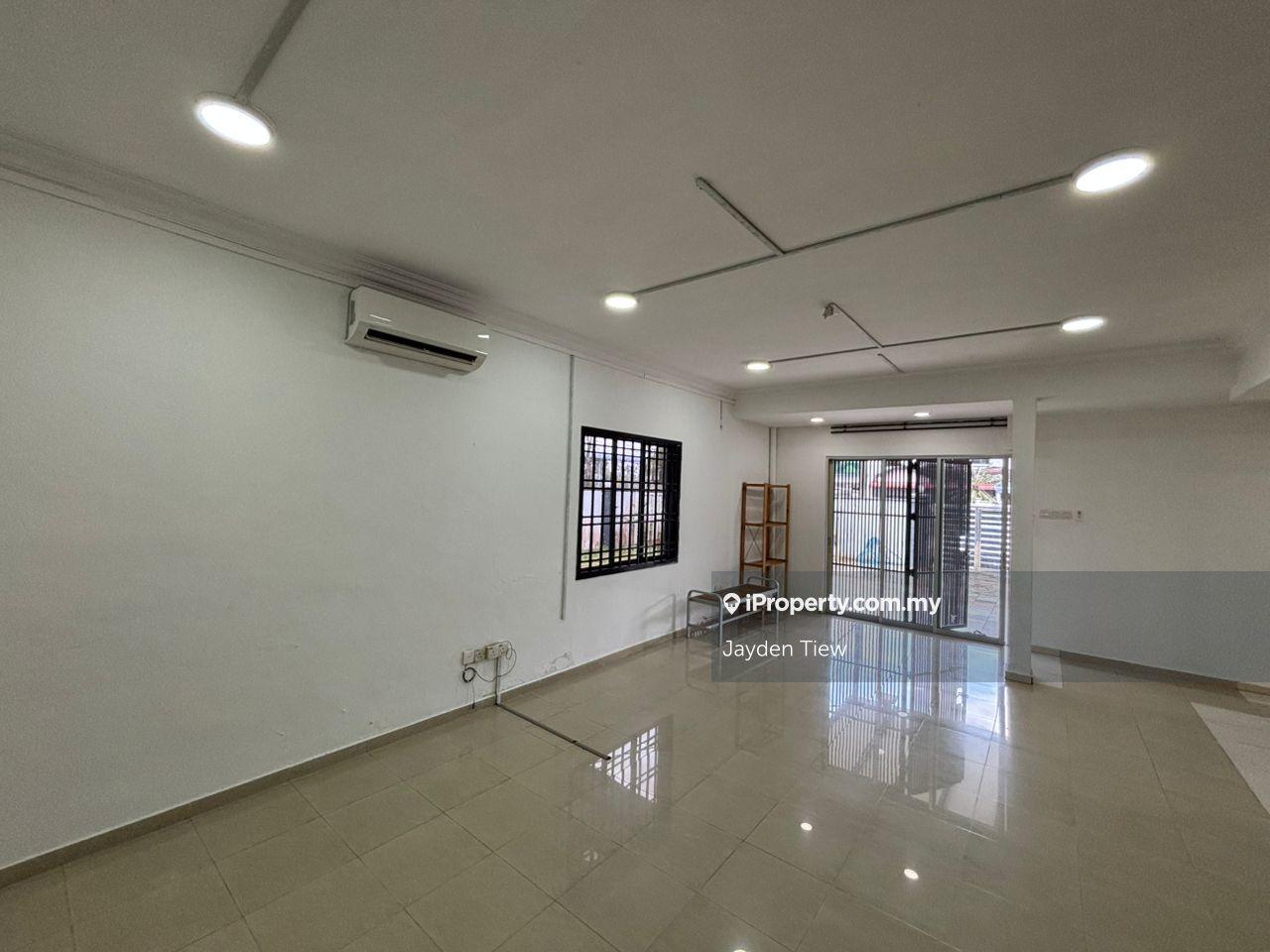Rumah Berangkai 2 Tingkat untuk Disewa di Bandar Baru Permas Jaya, Permas Jaya oleh Jayden Tiew - iProperty.com.my