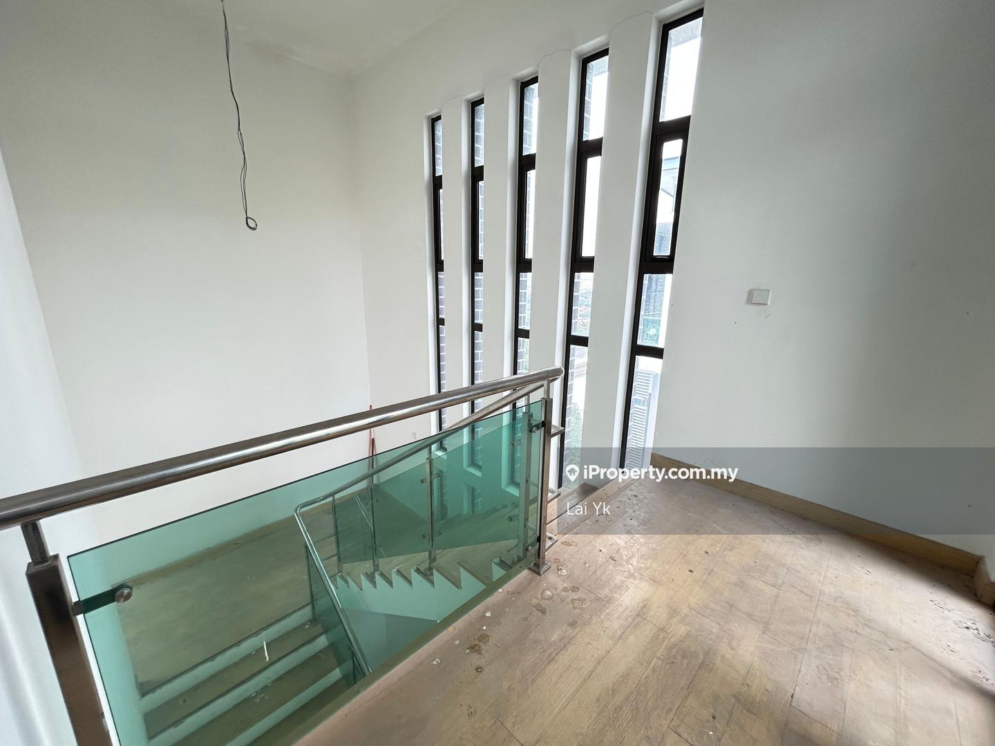 Rumah Berkembar untuk Dijual di Putra Heights, Subang Jaya oleh Lai Yk - iProperty.com.my