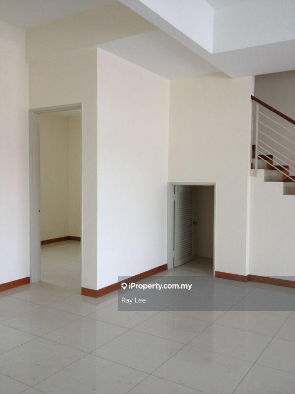 Rumah Berangkai 3 Tingkat untuk Dijual di Amanria Residence, Puchong oleh Ray Lee - iProperty.com.my