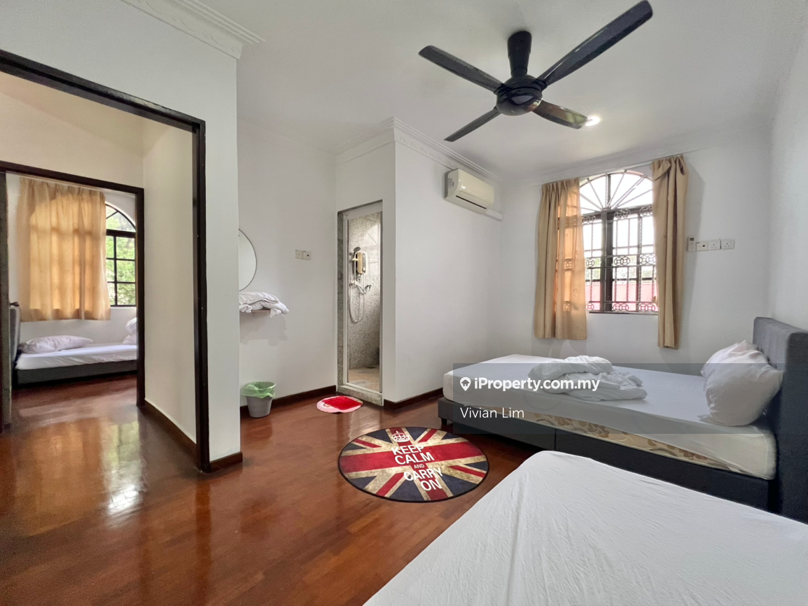 Semi-Detached House for Sale in 3 Storey Semi D, Muar by Vivian Lim - iProperty.com.my