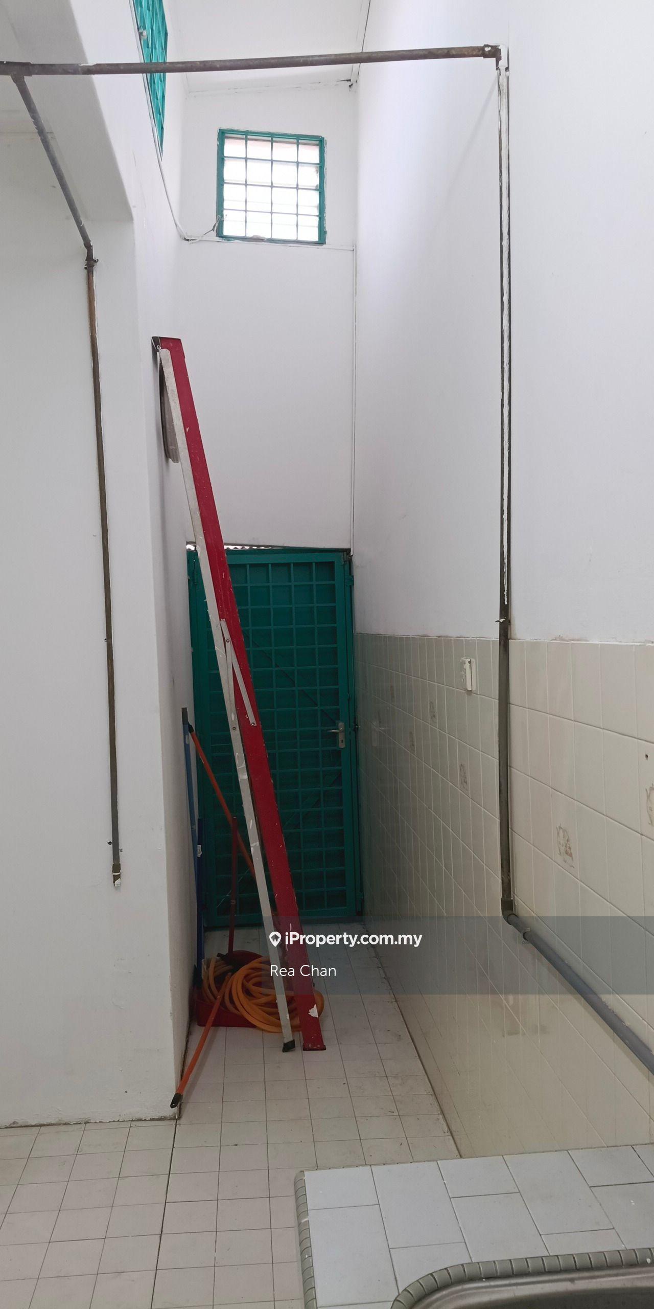 Rumah Berangkai 1 Tingkat untuk Dijual di Taman Bukit Beruang Utama, Bukit Baru oleh Rea Chan - iProperty.com.my