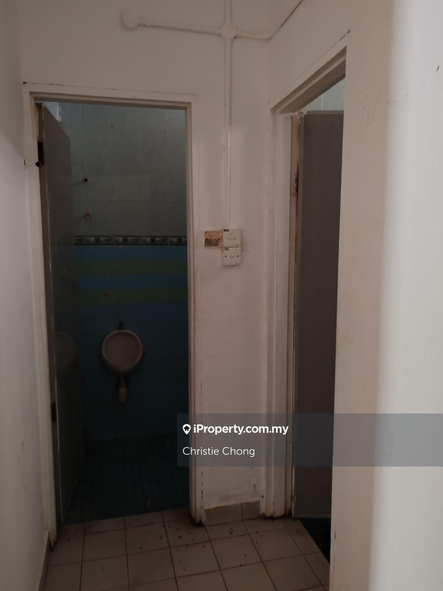 Kedai-Pejabat untuk Dijual di Bandar Baru Nilai, Nilai oleh Christie Chong - iProperty.com.my