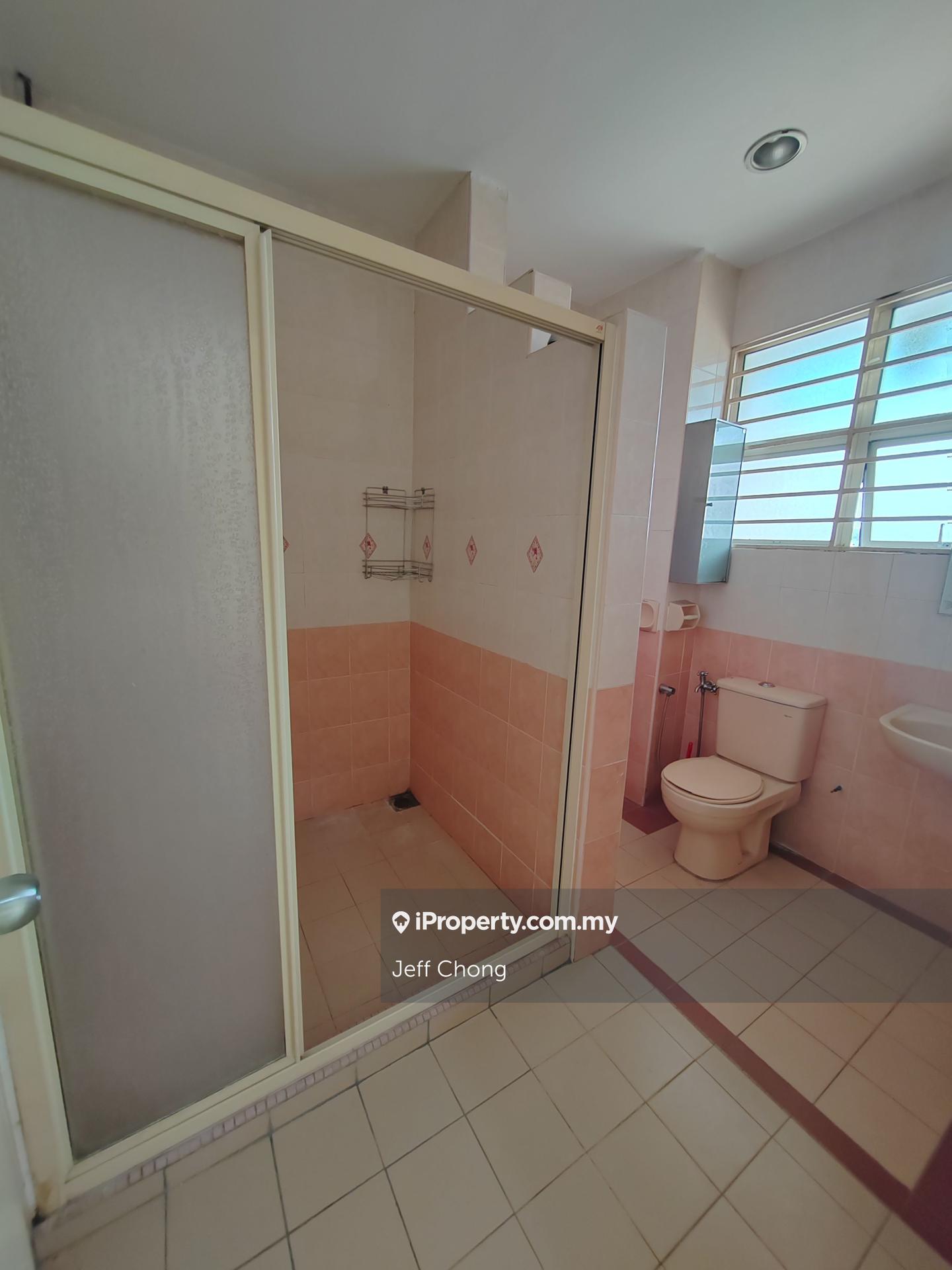 Rumah Berangkai 2.5 Tingkat untuk Dijual di Taman Puchong Impian, Puchong oleh Jeff Chong - iProperty.com.my