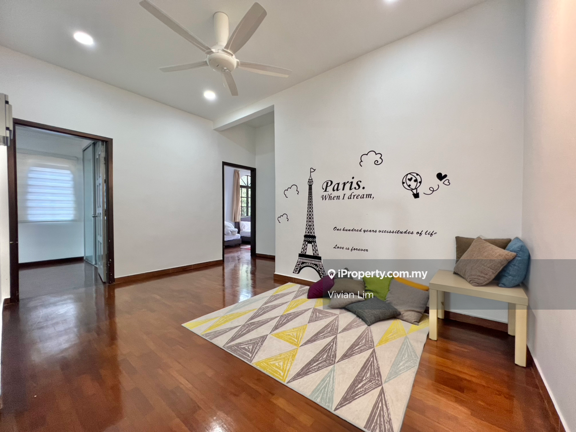 Semi-Detached House for Sale in 3 Storey Semi D, Muar by Vivian Lim - iProperty.com.my