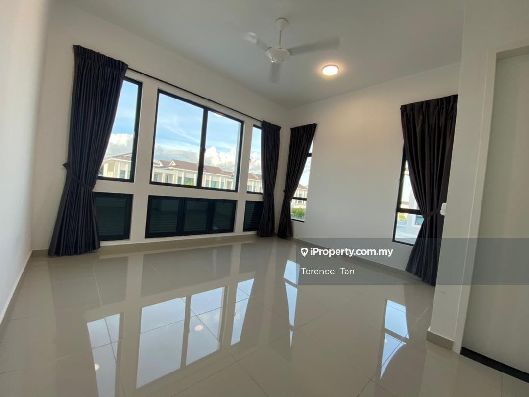 Rumah Berangkai 2 Tingkat untuk Dijual di Johor Bahru, Johor oleh Terence Tan - iProperty.com.my