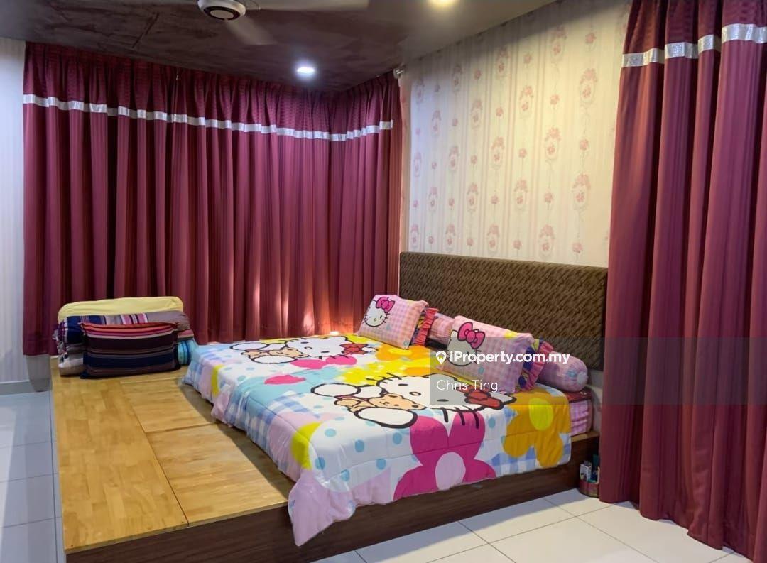 3-storey Terraced House for Sale in 16 Sierra, Puchong by Chris Ting - iProperty.com.my