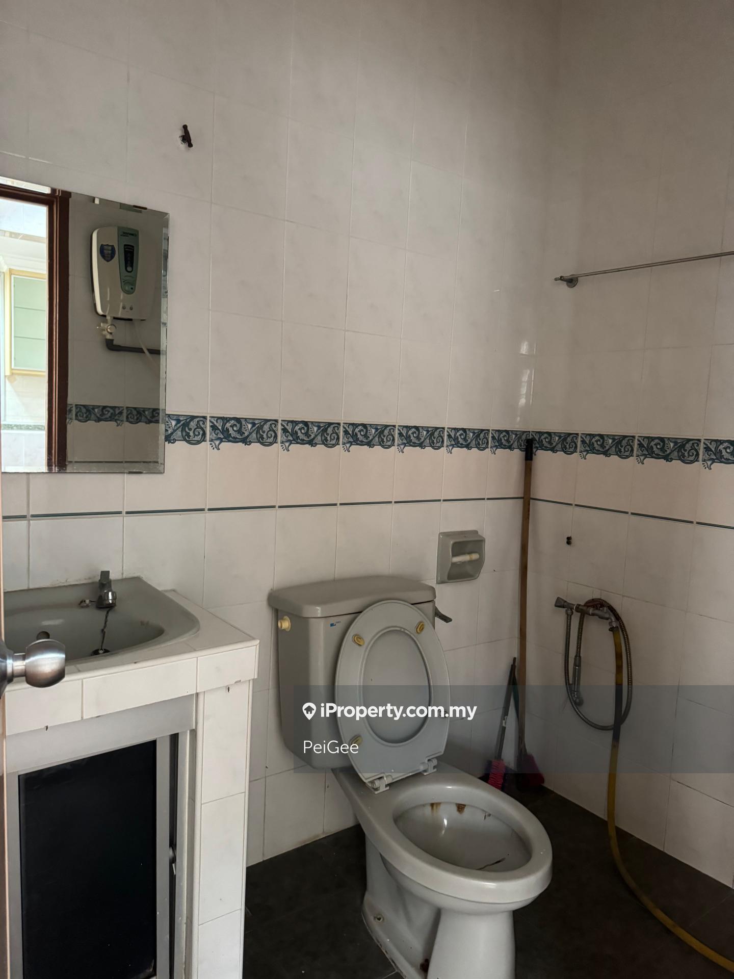 Rumah Berangkai 2 Tingkat untuk Dijual di Bukit Rahman Putra, Sungai Buloh oleh PeiGee - iProperty.com.my