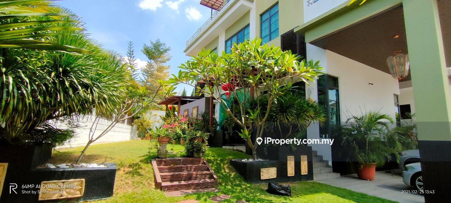 Rumah Berkembar untuk Dijual di Bukit Jelutong, Shah Alam oleh Simon Leong - iProperty.com.my