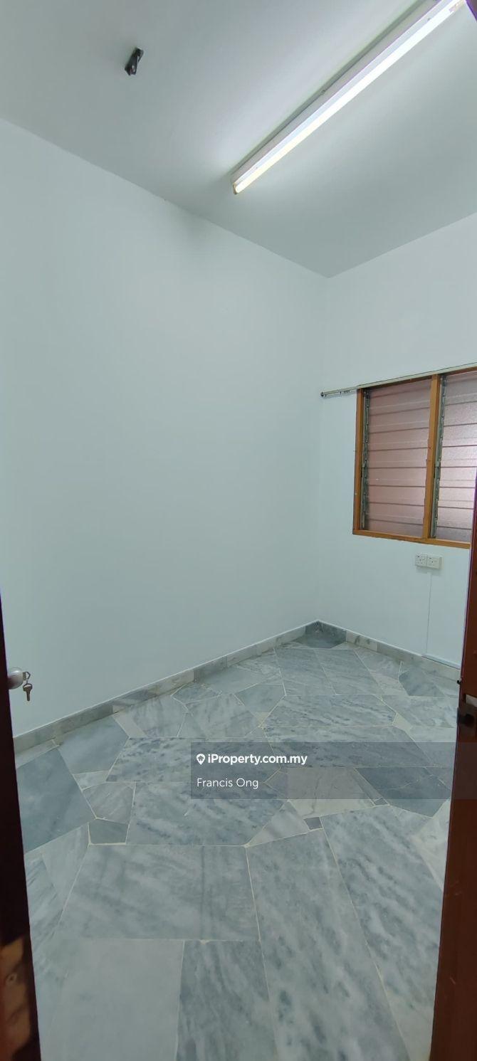 Rumah Berangkai 2 Tingkat untuk Dijual di Taman Bukit Mewah, Kajang oleh Francis Ong - iProperty.com.my