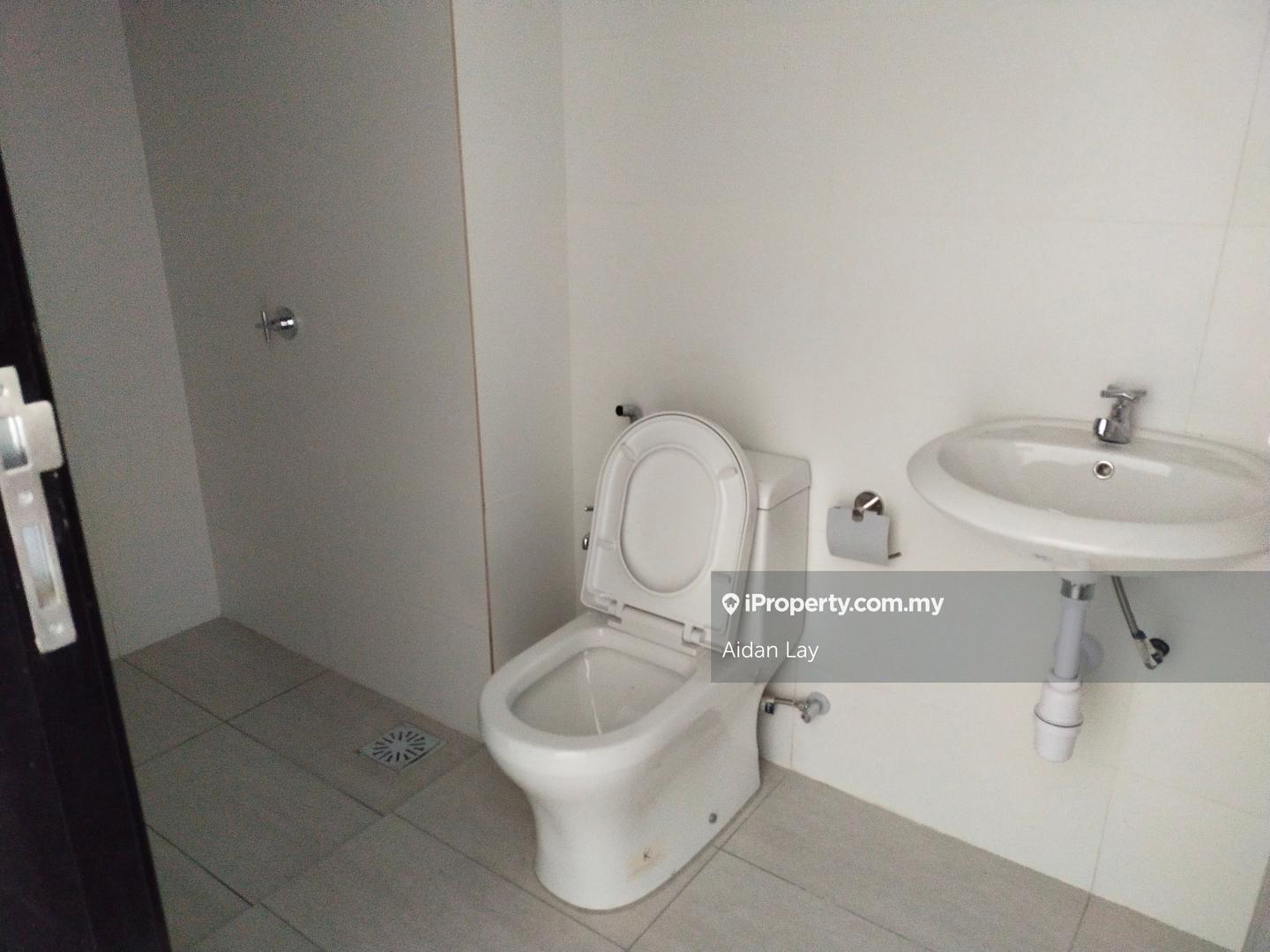 Warehouse for Sale in Kota Damansara, Petaling Jaya by Aidan Lay - iProperty.com.my