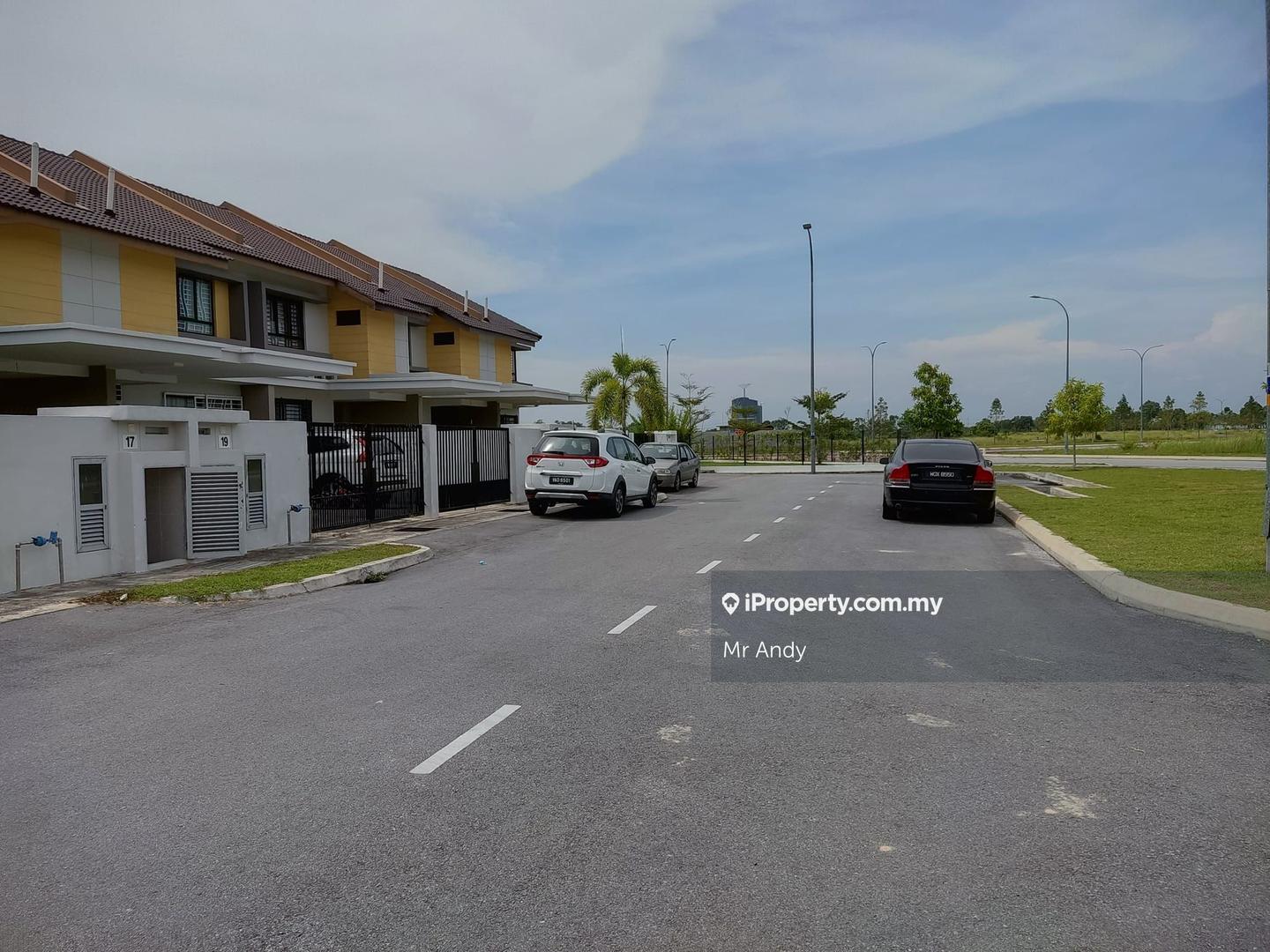 Rumah Berangkai 2 Tingkat untuk Dijual di Mahkota Banting, Banting, Kuala Langat, Sepang, Banting oleh Mr Andy - iProperty.com.my
