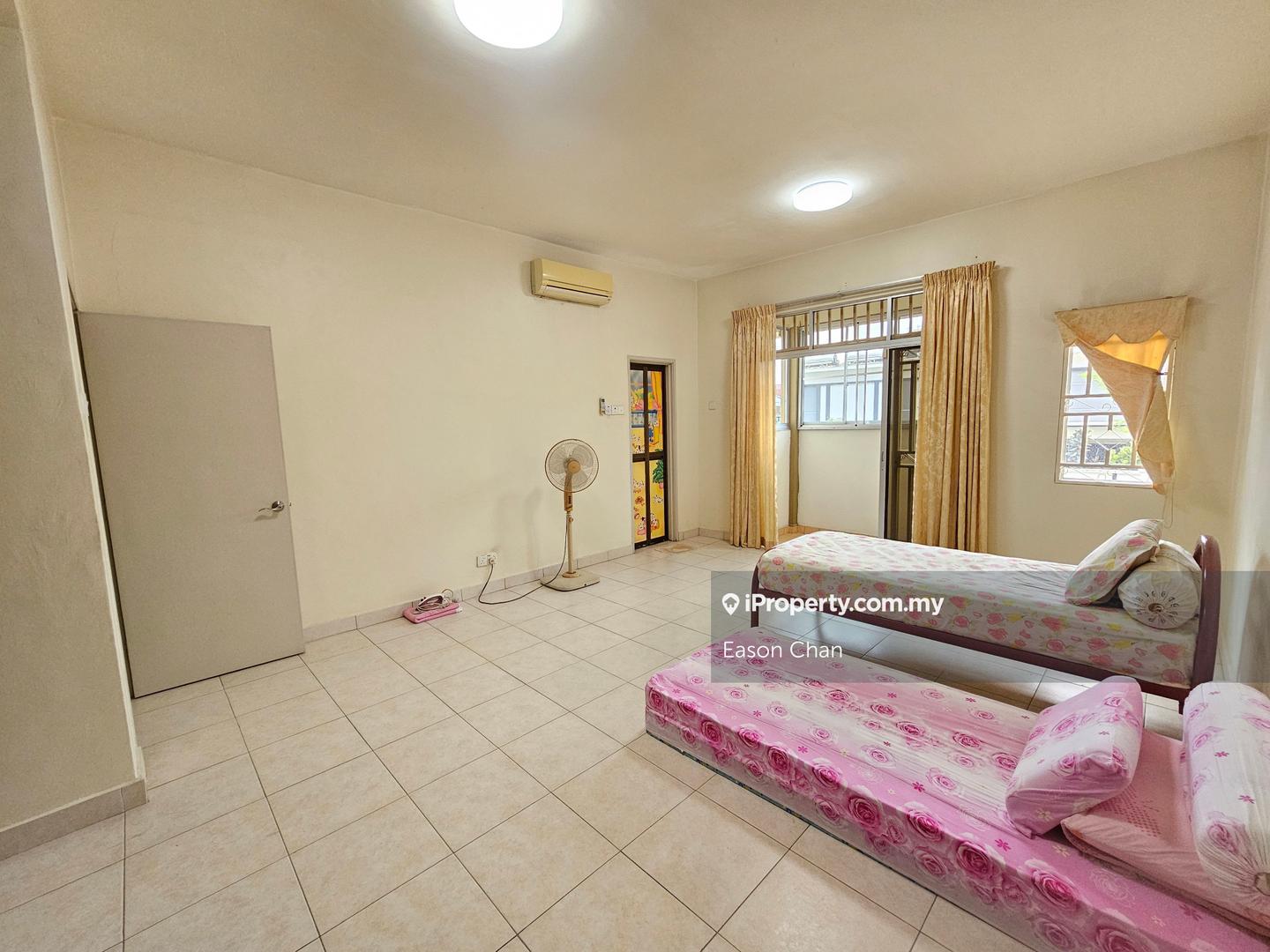 Rumah Bandar untuk Dijual di Taman Lagenda Mas, Cheras oleh Eason Chan - iProperty.com.my