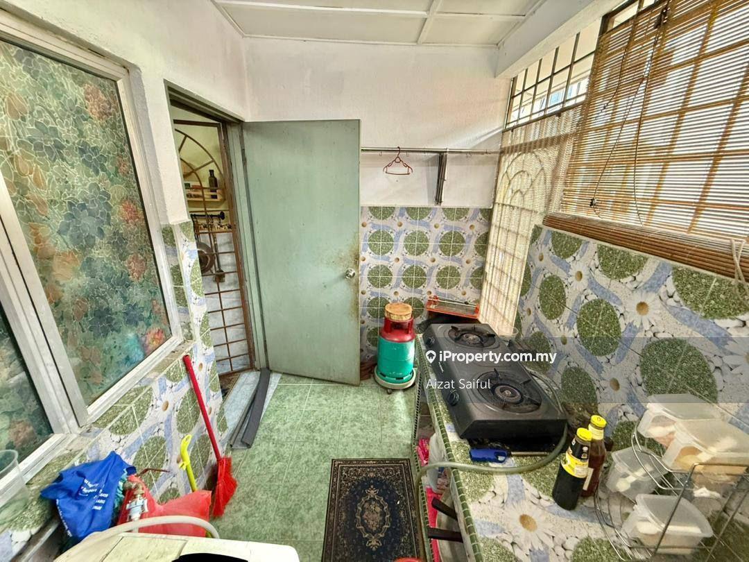 Rumah Teres untuk Dijual di Seksyen 4, Bangi oleh Aizat Saiful - iProperty.com.my