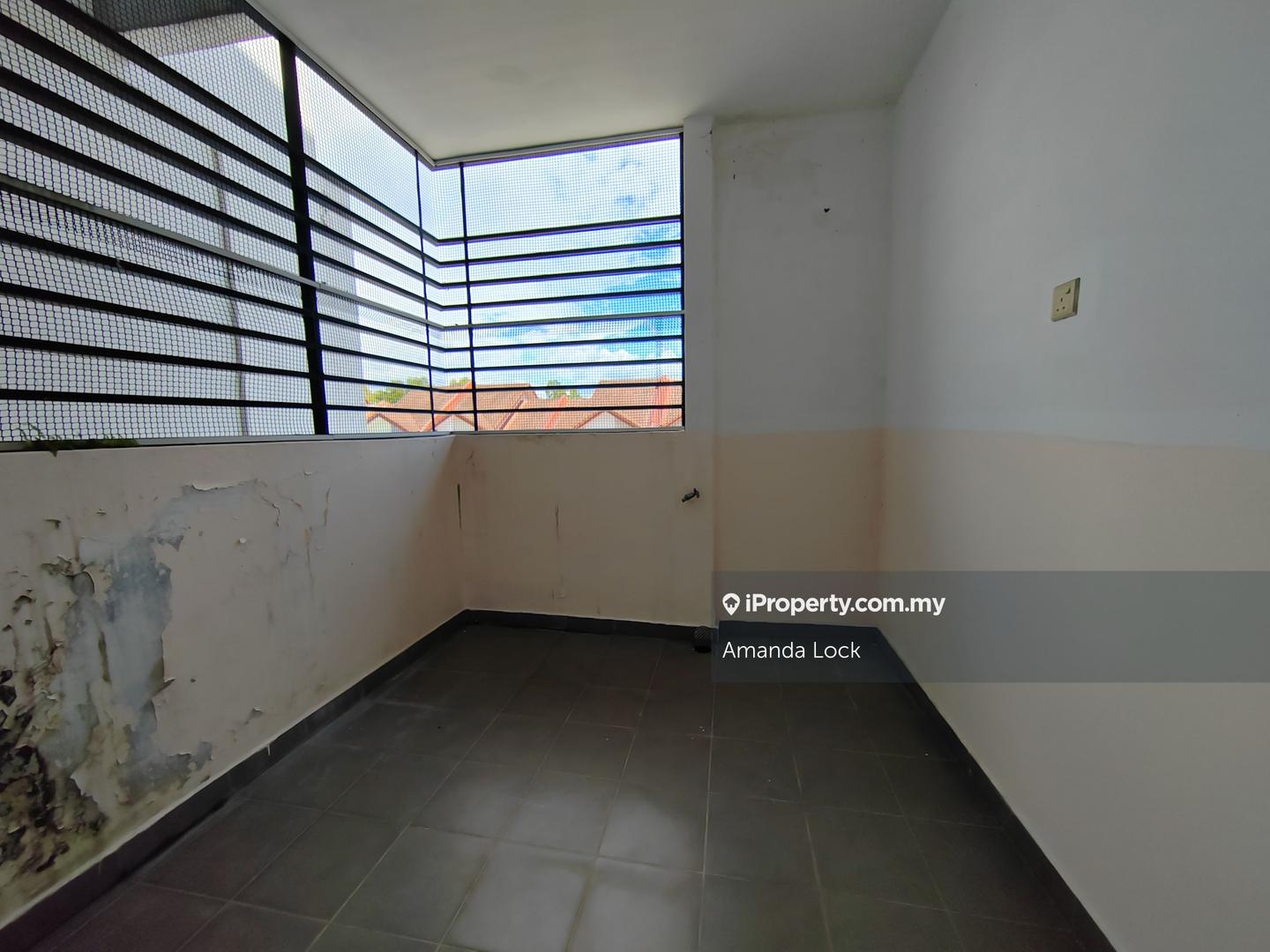 Rumah Bandar untuk Dijual di Taman Tasik Prima, Puchong oleh Amanda Lock - iProperty.com.my