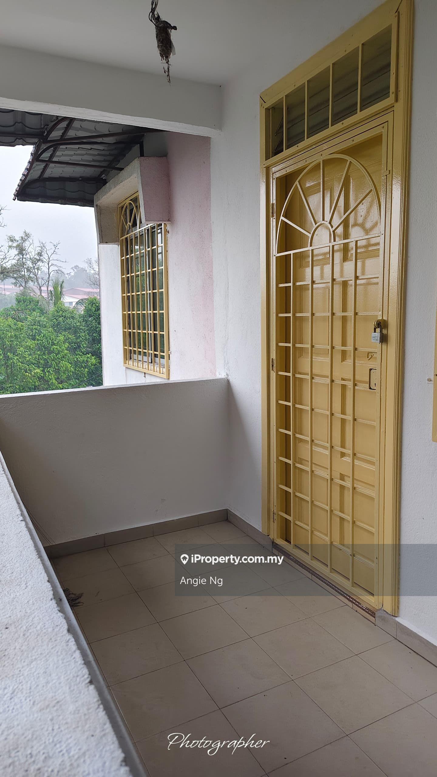 Flat for Sale in Taman Setia Rawang Flat by Angie Ng - iProperty.com.my