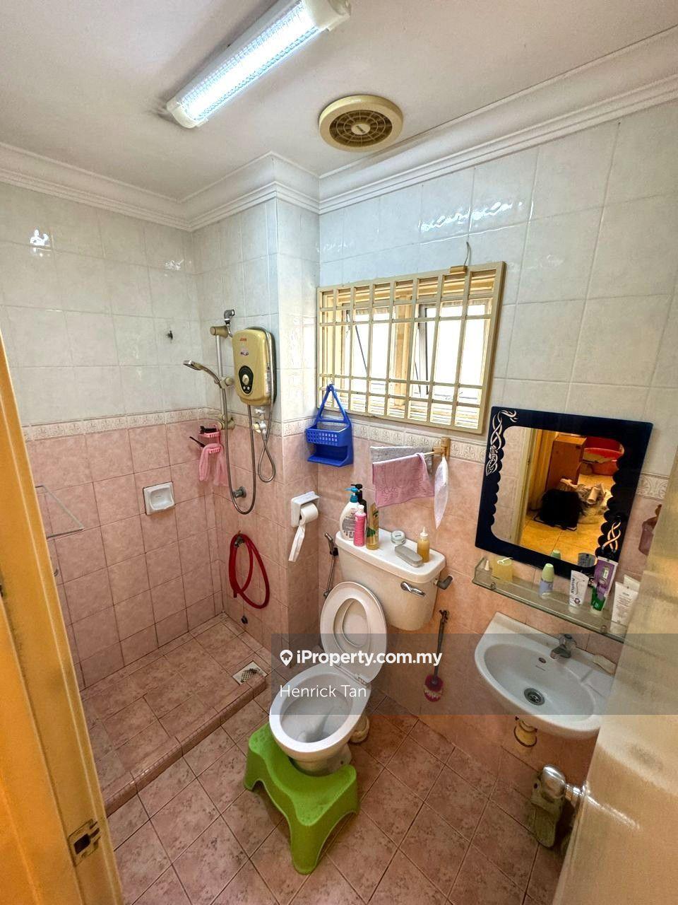 2-storey Terraced House for Sale in Bandar Kinrara Seksyen 5, Bandar Kinrara by Henrick Tan - iProperty.com.my