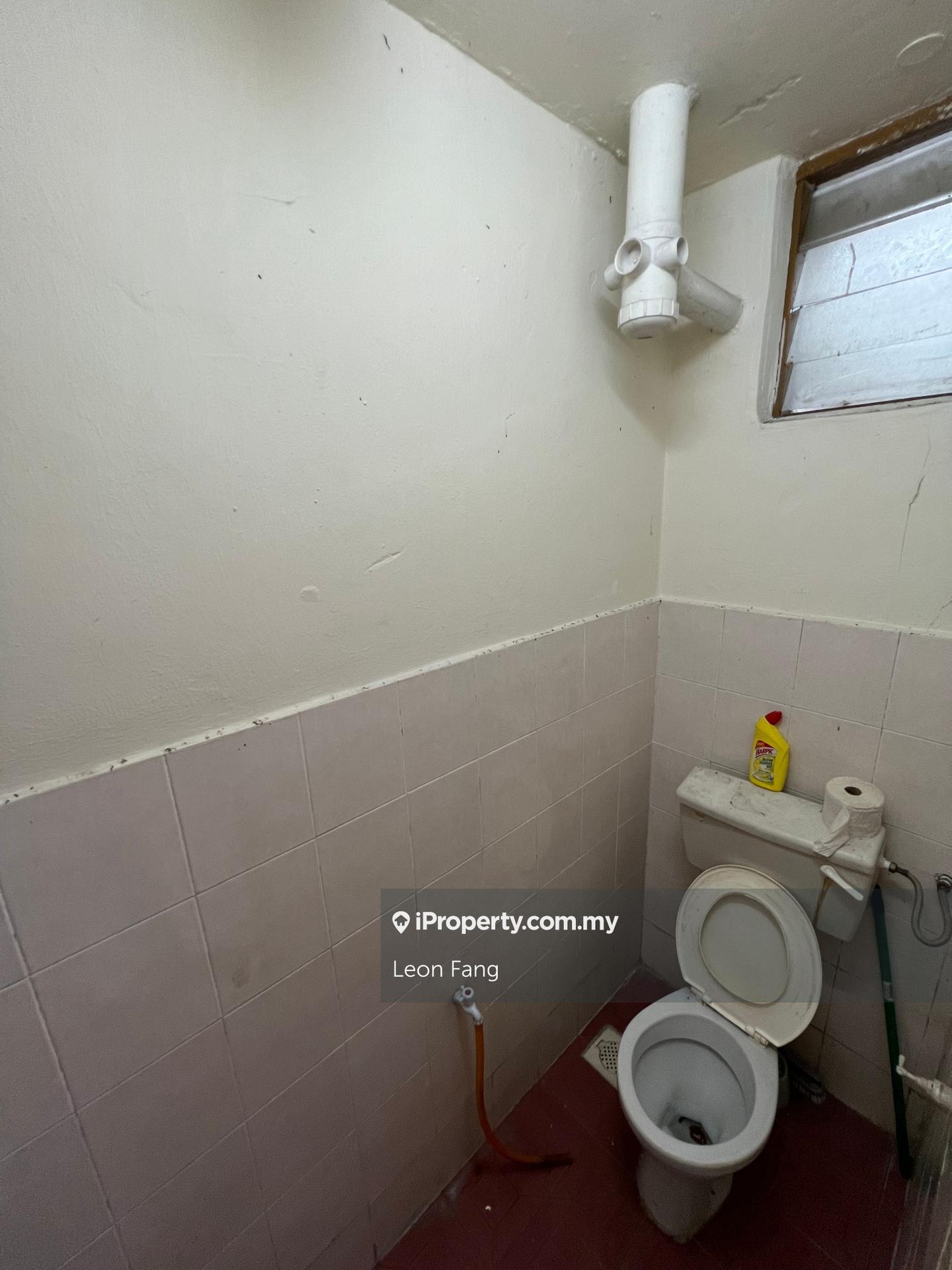 Rumah Pangsa untuk Dijual di Lestari Apartment oleh Leon Fang - iProperty.com.my