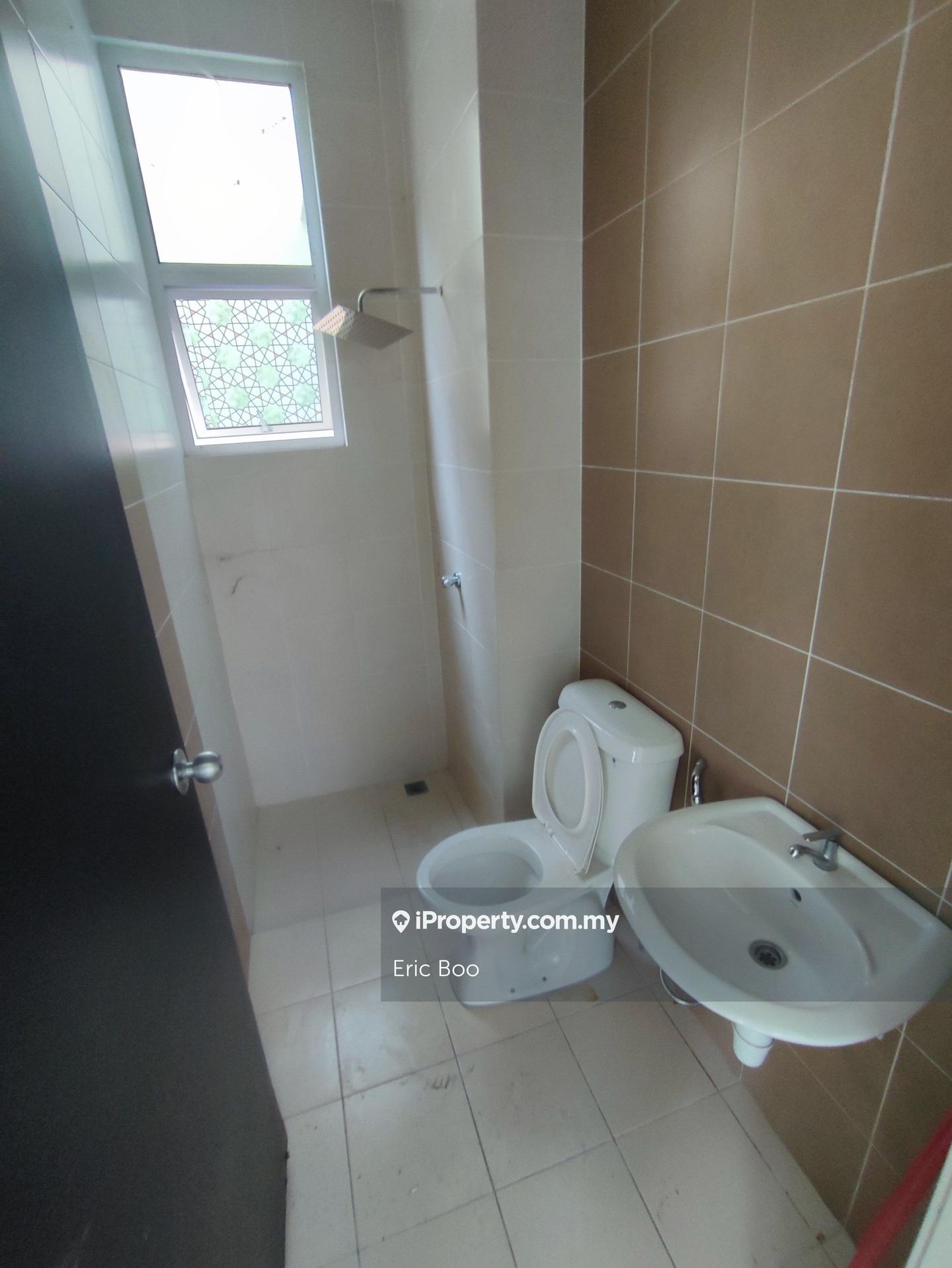 Semi-Detached House for Sale in 2 Storey SemiD Hijauan Hills, Simpang Ampat by Eric Boo - iProperty.com.my