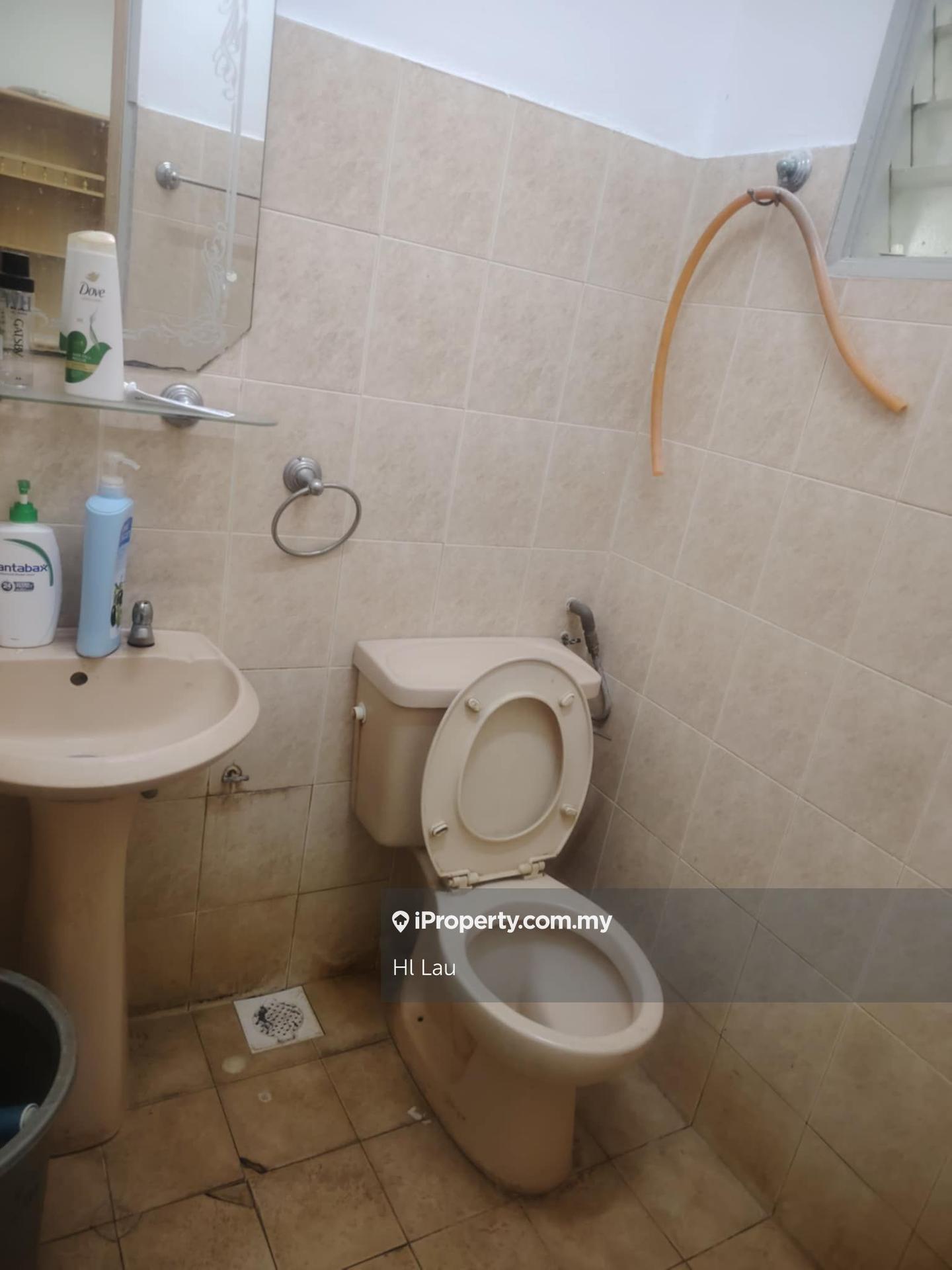 Pangsapuri untuk Dijual di Pandan Lake View oleh Hl Lau - iProperty.com.my