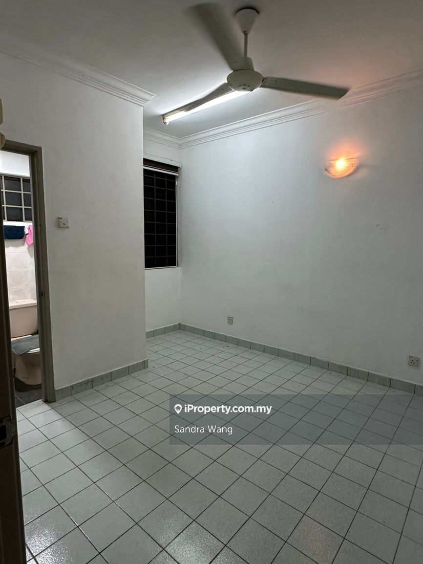 Rumah Berangkai 2.5 Tingkat untuk Dijual di Bandar Utama 11, Bandar Utama oleh Sandra Wang - iProperty.com.my