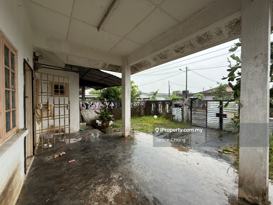 Rumah Berkembar untuk Dijual di Taman Daya, Johor Bahru oleh Janice Chong - iProperty.com.my